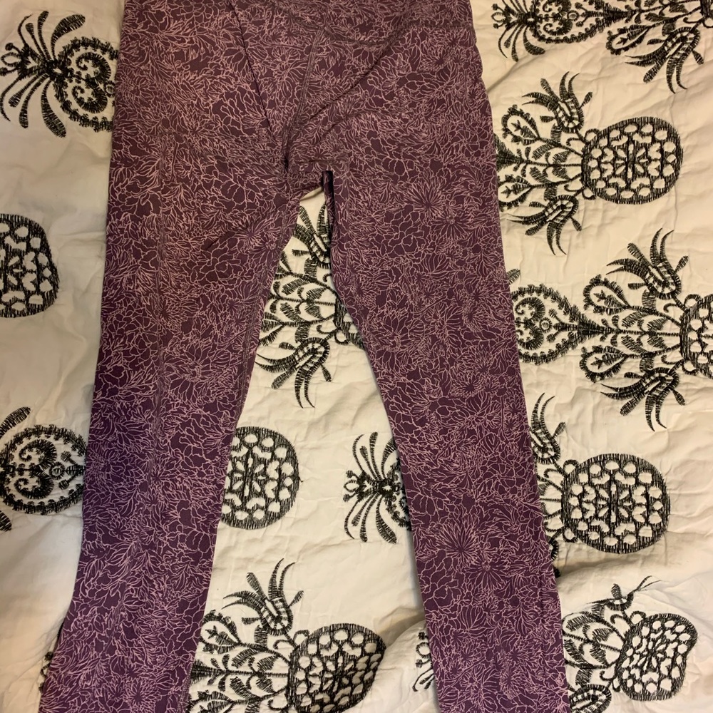 Lululemon 7/8 length Arabesque pant